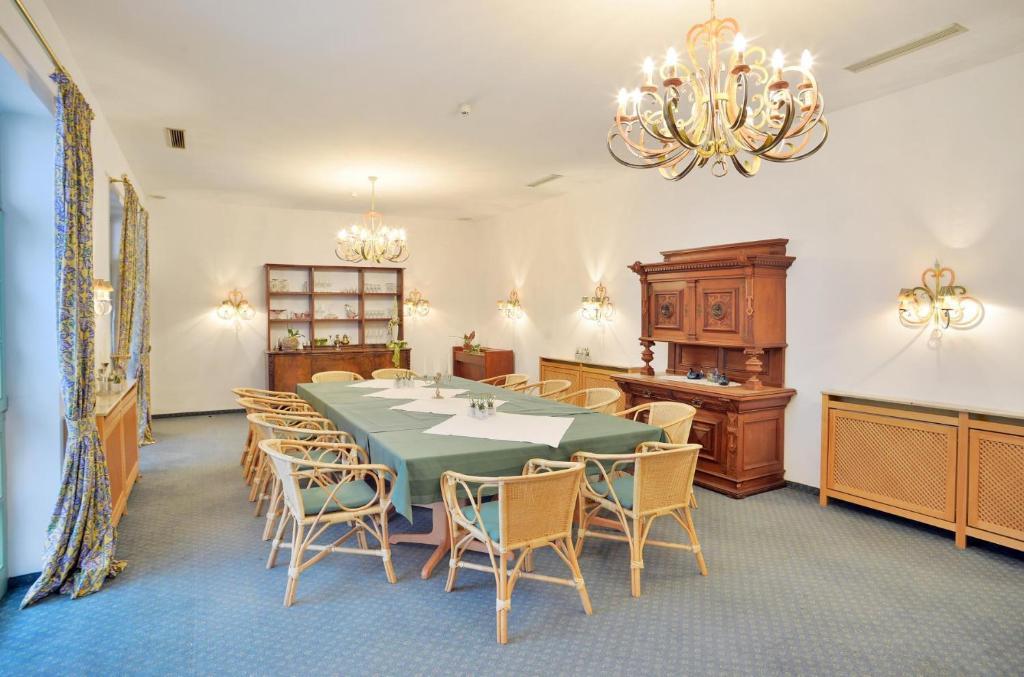 Stadthotel Patrizier Schmalkalden Ngoại thất bức ảnh